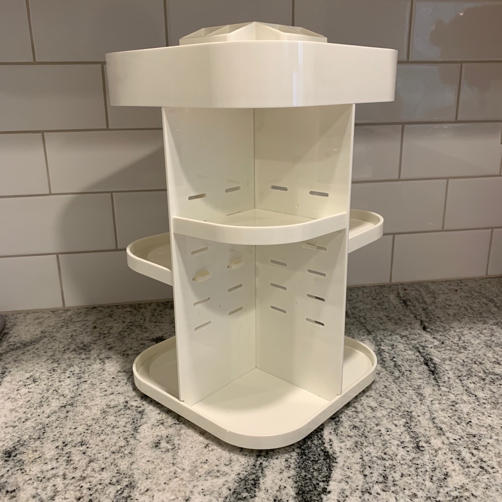 360 Rotating Makeup Organizer